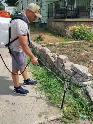VEVOR Battery Powered Portable Backpack Sprayer0-90 PSI Adjustable Pressure4 Gallon TankBack Pack Sprayer #SprayerPomp #BackpackSprayer  #TikTokShopSummerSale #summerwins #tiktokshopcreatorpicks 
