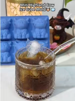 How cute is this Highland cow ice mold? Makes whiskey, soda, even iced coffee way more fun!#HighlandCow #IceCubeMold #3DIceCube #PartyEssential #ice 