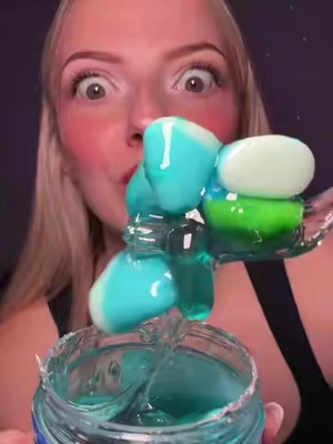 GOOEY GUMMIES🩵🤤 #gooeygummies #asmr #mukbang #candy #sour 