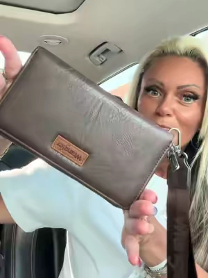 Cute Wrangler wristlet is all I need🙌👛#wallet #bag #women #accessories #tiktokshopcreatorpicks 