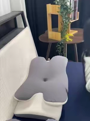I didn’t buy pillowcase, it came with one. #tiktokshop #NewDropsForYou #pillow #neckpain #backpain #ergonomicpillow #memorypillow #sleep #pillows #memoryfoampillow 