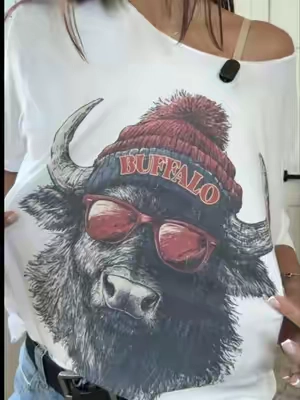 The spirit animal sweatshirt is very loved in this household. The t shirt was a NEED! One for every one. But. I’m partial to the Buffalo. 🦬 ❤️💙 GO BILLS! 