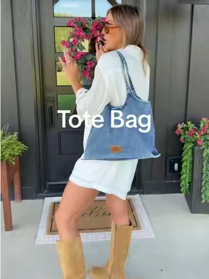 @Lee Handbags Denim Bag #tiktokshopcreatorpicks #TikTokShopSummerTurnUp #bag #purse #totebag 