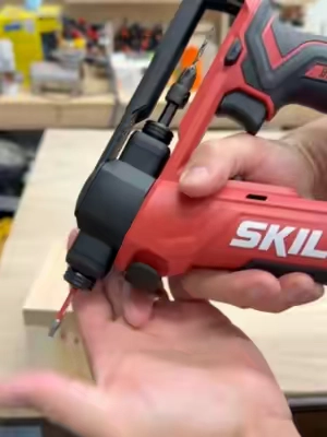 this driver can flip between two bits @skilpowertools #tiktokshopsummersale