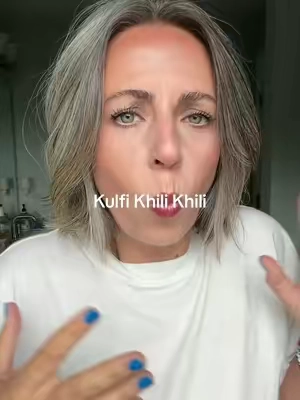 The Kulfi Khili Khili Glow Mist leaves the prettiest natural glow. #GlowingSkin #KulfiBeauty @Kulfi Beauty #kulfipartner #khilikhili