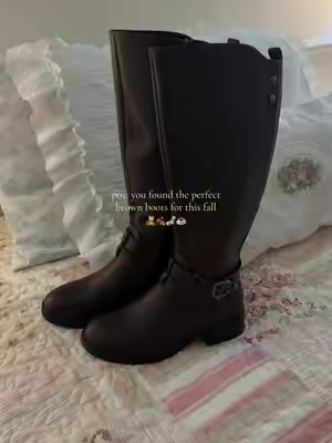 🧸🍂 #falloutfits #dreampairs #brownboots #chic #fypシ゚viral 2000s chic it girl aesthetic fall outfit inspo ideas brown boots tall 
