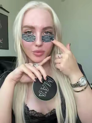 reusable eye patches for up to a YEAR 💅🏼 @4AM #eyepatches 