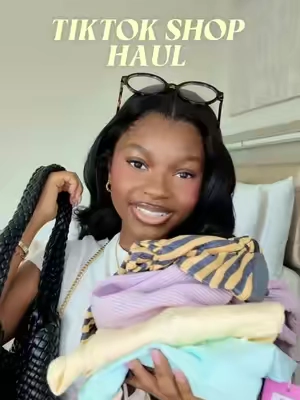 Did I mention that everything is super cute ? 😂 I’m literally obsessed with everything!! #OOTD #outfitinspo #backtoschooloutfit #beautyinfluencer 