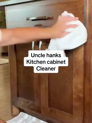 Let’s clean my cabinets! #cabinetcleaner #CleanTok #cleaner #woodcleaner #kitchencabinets 