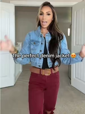 This is the perfect denim jacket! 😍 it’s a true denim and great quality. There a few more colors available too. 🫠