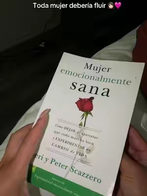 Este libro toca temas muy importantes sobre nosotras las mujeres 🩷 #libromujeremocionalmentesana #mujeremocionalmentesana #libroparasanar #libroemocional #libroparamujeres 