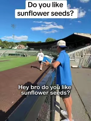 Do you like sunflower seeds? ⚾️ @Nsnavigators 