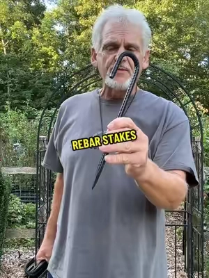 【SummerFinds】VEVOR Rebar Stakes,  12-Inch, Heavy-Duty 0.4 in Diameter J Hook, Galvanized Steel Ground Anchors with Chisel Point End & Rust-Resistant Coating, for Gardening Support, Fence, Camping Tents (16-Pack) ##tiktokshopsummersale##summerfinds##vevorsuperbrandday##rebar##anchor