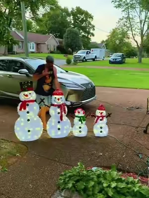 #creatorsearchinsights #christmasseason #TikTokShopCreatorPicks #ChristmasDecor #OutdoorChristmas
