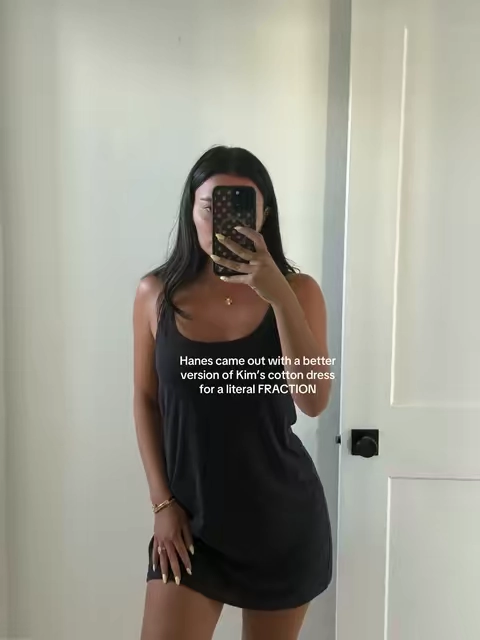 Built in bra too!!! It’s so comfy and cute. Major deal rn #cottonminidress #casualdress #sleepdress #cotton #minidress 