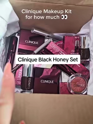Clinique Black Honey collection 🖤🍯 #summerturnup #tiktokshopcreatorpicks #cliniqueblackhoney #tiktokshopcosmetics #ttsnationallipstickday 