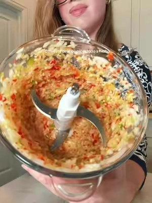 Con el trabajo, los niños y la casa, cualquier ayuda en la cocina se agradece. Este procesador de alimentos incluye un bowl de cristal de 2L y otro de acero inoxidable de 2L, además de dos juegos de cuchillas para que puedas separar carnes y vegetales o preparar diferentes recetas sin complicarte. Pica carne, pollo, cebolla, ajo, verduras, frutas, nueces y mucho más en cuestión de segundos. Sus recipientes y cuchillas son aptos para lavavajillas, haciendo que cocinar y limpiar sea mucho más fácil. #foodprocessor #procesadordealimentos #foodchopper #tiktokshopsummersale #tiktokshopcreatorpicks . . . . . . . . . . SPZTJK 2L Baby Food Processor & Meat Grinder - 2 Free Dishwasher-Safe Blades & Bowls, Pure Copper Motor for Homemade Puree/Nuts/Meat, BPA-Free & Quiet Design for Family Cooking food chopper, meat chopper, vegetable chopper, onion chopper, garlic chopper, meal prep, food prep, baby food maker, kitchen gadgets, kitchen essentials, home cooking, save time cooking, quick meal prep, healthy cooking, kitchen organization, procesador de alimentos, picadora de carne, picadora de verduras, picadora de cebolla, picadora de ajo, preparar comida, meal prep en casa, comida para bebé, ahorrar tiempo en la cocina, cocina rápida, cocina fácil, accesorios de cocina, gadgets de cocina, cocinar más rápido