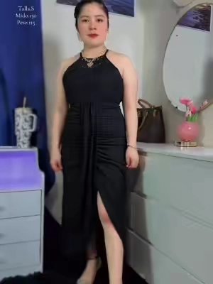 Enamorada de este hermoso vestido está bellísimo y muy elegante me encanta como luce.✨🥰#vestidoselegantes#vestidoslindos#woman#moda#tiktokshopcreatorpicks 