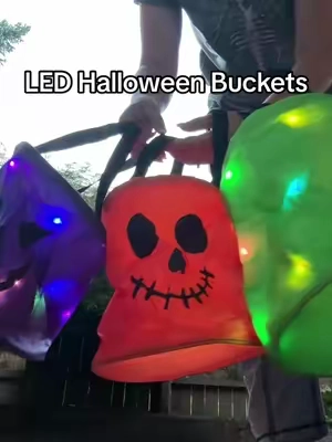 POV: You accidentally found the cutest Halloween buckets ever🎃✨ #halloweenbucket #candybucket #halloween #trickortreat #spookyseason 