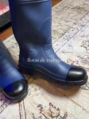 Botas de trabajo impermeables #BotasDeTrabajo #BotasImpermeables #PuntaDeAcero #Construcción #Jardinería  