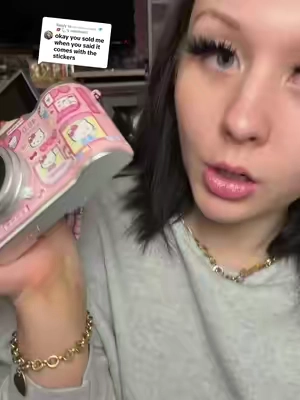 Replying to @𝚊𝚞𝚛𝚘𝚛𝚊 𝚜𝚝𝚊𝚛𝚛 💎💋🐇 AND CHECK THE PRICE RN 😭😵‍💫 #retrocamera #retrocamera 
