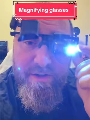 I can see EVERYTHING! #magnifyingglass #magnifier #magnifyingglasses #loupe #magnification 