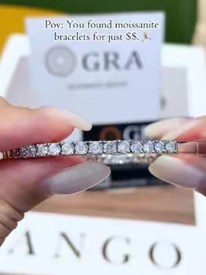 Pov: You found moissanite bracelets for just $$🏃‍♀️💎✨#bracelets #bracelet #moissanitebracelet #tennisbracelet #2026 #delzzad #waterproofjewelry #jewelry #giftideas #viral #delzzadjewelry #nontarnishjewelry #beautiful #luxury #affordable #diamond #diamondtester #fyp #moissanite #bidandwin #TikTokShopSummerSale