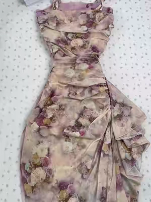Omg!!This floral dress is so pretty!!#dress #floraldress #fashion #solid #casual #summerwins #spotlightfinds #dealsforyoudays 