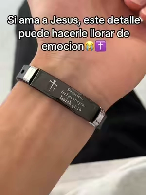 Cada vez que mire su muñeca, recordará que no está solo, que Dios sigue caminando con él incluso en los días más difíciles.#faithgift #jesuslovesyou #christiangift #bibleverse #fyp 