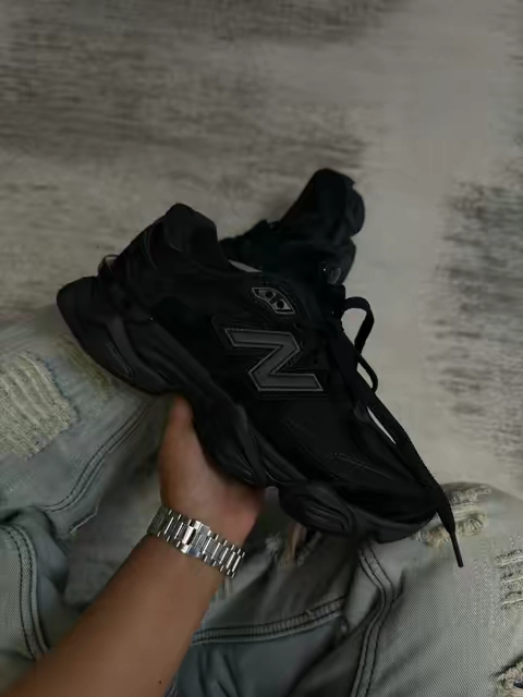 Why did the New Balance 9060 go viral? #tiktokshopsummersale #ttsneakerweek #flykicks #newbalance #comfy 