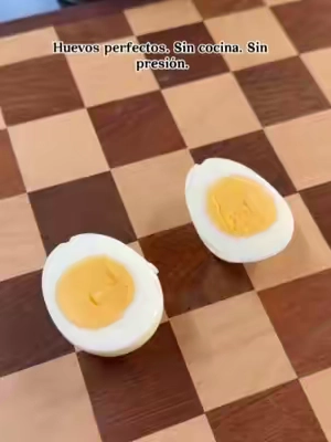 Huevos perfectos, sin necesidad de adivinar 🥚 。 Este sartén rápido para huevos solo necesita pulsar un botón para preparar huevos hervidos, huevos a la parrilla, huevos salteados y rollos de huevo, y se cierra automáticamente. @YonsyaKitchen #tiktokshopcreatorpicks #tiktokshopfinds #mealprep #easybreakfast #eggs