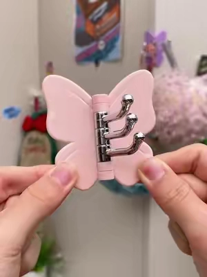 ✨🦋Cutebutterflyhook!Nodrill,strongpaste,neatlyarrangebathroom&wallwall💕.Andmylittlegirlalsoloveit!!Smallbutpractical✅.#butterflyhook#wallhook#homedecor#summervibes#dealsforyoudays  