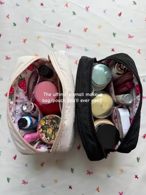 It’s so cute and the quality is so good and the picture is just like the item.Beautiful colors and love that it matches the full size tote bag! #pouch #smallmakeupbag #travelbag #dealsforyoudays #summerwins 