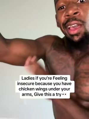 Ladies no reason to be insecure if you have done chicken wings under your arms!! Tone them thangs UP ‼️ #tonedarms #battlerope #athomeworkout #athomeworkouts #battleropes 