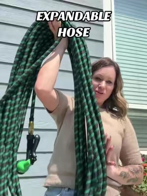 Your old hose is making yard work harder than it has to be. @Uhair US #yardwork #gardenhose #expandablehose #tiktokshopsummersale #gardening 