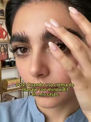 Compra uno y llévate otro gratis. Te lo recomiendo muchísimo, pruébalo también, no te vas a arrepentir. #ScalpMassage #HairCareTips #Minoxidil#SummerWins #DealsForYouDays