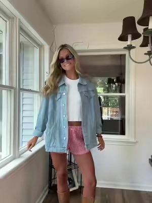 The perfect denim jacket!! #denim #denimjacket #country #bohooutfit #OOTD 