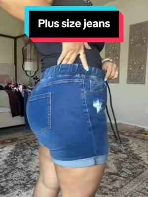 #plussizeteacheroutfits #Plussizeshorts #stretchyjeanshorts #backtoschooloutfits #teachersoftiktok