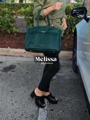 Replying to @𝓛𝓲𝓭𝓲𝓬𝓮 𝓒𝓸𝓻𝓻𝓮𝓪 #melissa #shoes #jellyshoes #tiktokshopsummersale 
