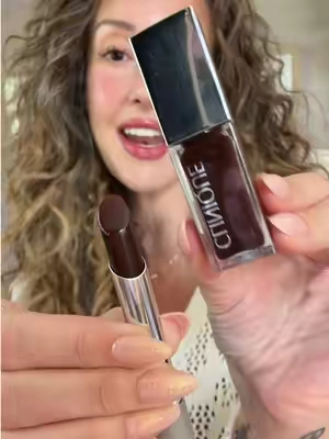 The lip duo I keep reaching for. 💋 Clinique’s Almost Lipstick gives that “your lips but better” tint, and the lip oil adds the prettiest glossy finish without feeling sticky. Easy, comfortable, and perfect for every day.  @Clinique Store  #cliniquesuperbrandday #cliniquesbdchallenge #clinique #blackhoney #lipduo 