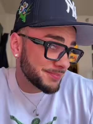 10/10 frames #fyp 