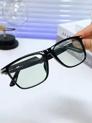 Gafas inteligentes de interpretación de IA, 160 idiomas, Chat GPT, gafas de audio para hombres y mujeres, micrófono y altavoz, llamadas de voz HD y calidad de música HIFI, llamadas manos libres, lente que cambia de color, adecuadas para montar, conducir, viajar, regalo de Pascua ##SummerWins##DealsForYouDays##imprescindible##tendencia##fyp##util##esencial##gadgetviral##viral##parati##recomendado##comprarentiktok##tiendadetiktok##compraya##bonito##calidad
