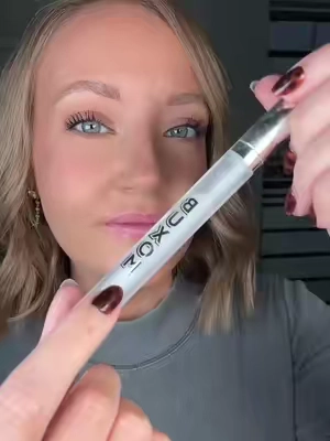holy smokes, do you see that before + after 🫢👀 @buxomcosmetics for real it’s time to cancel your 💉 appt #lipflip #lipplumper #ttsnationallipstickday #summerglowup #tiktokshopcosmetics 