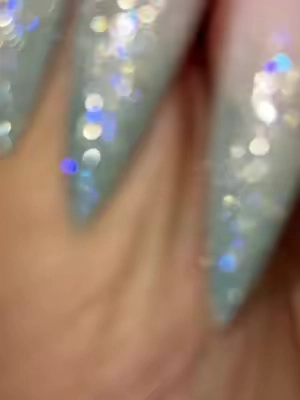 Sparkling diamond gel brings new life to nail tips.#nail #diynails  #naildesigns #sparkle #texture 