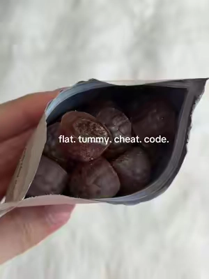 hailey bieber literally SWEARSS by these 🥹🫶🏼 arrae debloat gummies fast acting bloating relief tiktok shop #tiktokshopcreatorpicks #tiktokshopsummersale #bloating #guthealth #arrae arrae best debloat digestive enzymes bloating after eating gut health skincare buy with coupon maehni @Arrae 