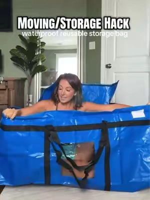 Don’t knock it till you try it! Moving and storage has never been easier than with these waterproof, reusable storage bags #storagebag #storagebags #movinghacks #storagesolutions #waterproofstorage 