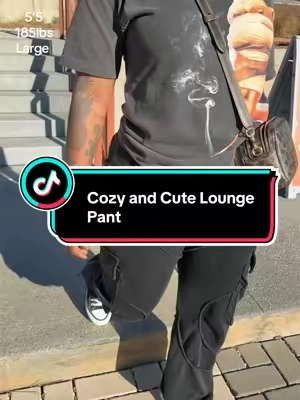 These have officially replaced half the pants in my closet. They’re comfortable, flattering, have functional cargo pockets, and somehow make a basic tee look like an outfit. If you love effortless style, these are a must-have. 🖤 #tiktokshopcreatorpicks #tiktoksummersale #loungepants #stretchy #fashionnova 
