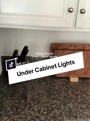 I’m obsessed with these! #undercabinetlights #renterfriendlymakeover #renterfriendlyupgrade @EZVALO 🙌🏽