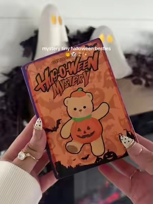 the cutest halloween blind box 🥹🫣🎃 which one are you hoping for?! #teddybear #blindboxunboxing #halloweenfinds #spookyseason #teddybearkeychain 