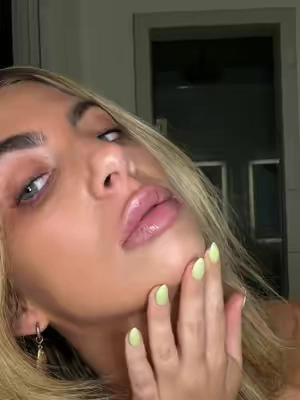 A little storytime grwm, no makeup just skincare #colorcorrector #colorcorrection #nomakeup #storytime 
